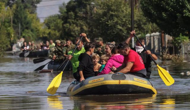Μήνυμα του 112 για εκκένωση του Αγίου Θωμά στη Λάρισα - Απελπιστική η κατάσταση σε όλη τη Θεσσαλία με νεκρούς και αγνοούμενους