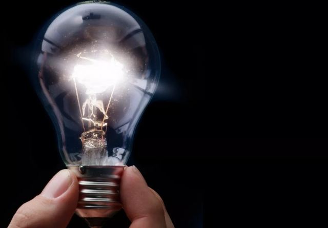 Αύριο ανακοινώνονται τα μέτρα για την εξοικονόμηση ενέργειας στο Δημόσιο -Τι περιλαμβάνουν