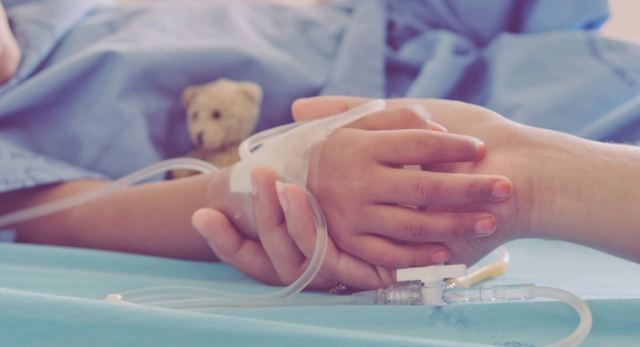 Οξεία ηπατίτιδα σε παιδιά: Εγρήγορση και όχι πανικό συνιστούν οι ειδικοί - Τι πρέπει να προσέχουν οι γονείς