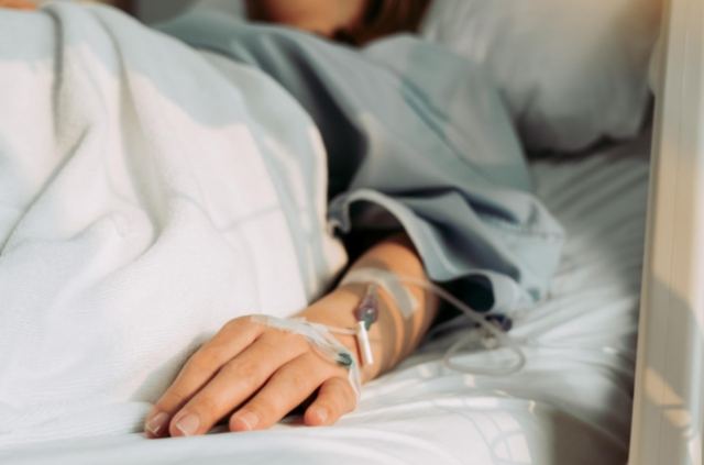 Ηλεία: Μαζική τροφική δηλητηρίαση μετά από γιορτή σε χωριό