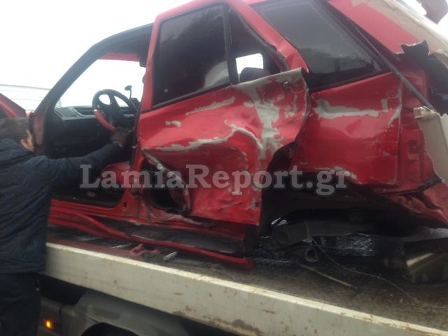Λαμία: Έχασε τον έλεγχο και πέρασε στο αντίθετο ρεύμα (ΦΩΤΟ)
