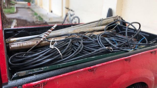 Συνελήφθησαν επ’ αυτοφώρω κλέφτες μεταλλικών αντικειμένων