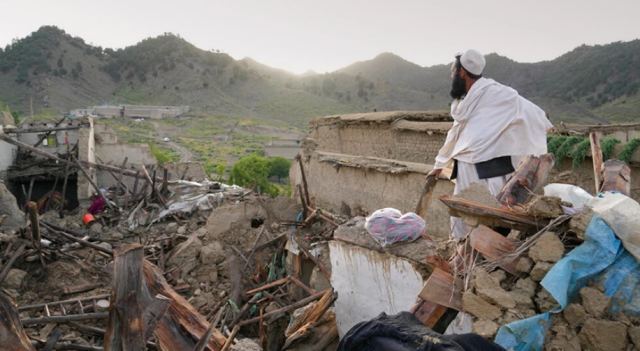 Φονικός σεισμός στο Αφγανιστάν: Σταματούν οι έρευνες για επιζώντες - Τουλάχιστον 1.000 οι νεκροί