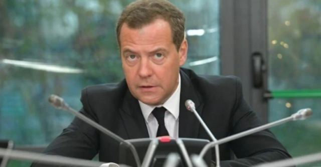 Ο Μεντβέντεφ προειδοποιεί: Η Ευρώπη θα έχει τεράστια οικονομικά προβλήματα αν οδηγήσει τη Ρωσία σε πτώχευση