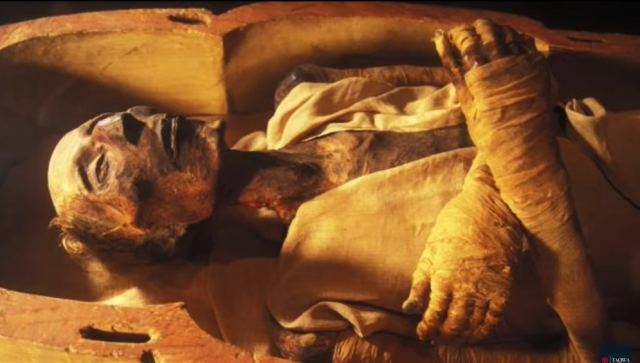 Αίγυπτος: Σαρκοφάγος από την εποχή του Ραμσή Β’ ανακαλύφθηκε στη νεκρόπολη Σακκάρα – Σε ποιον ανήκει