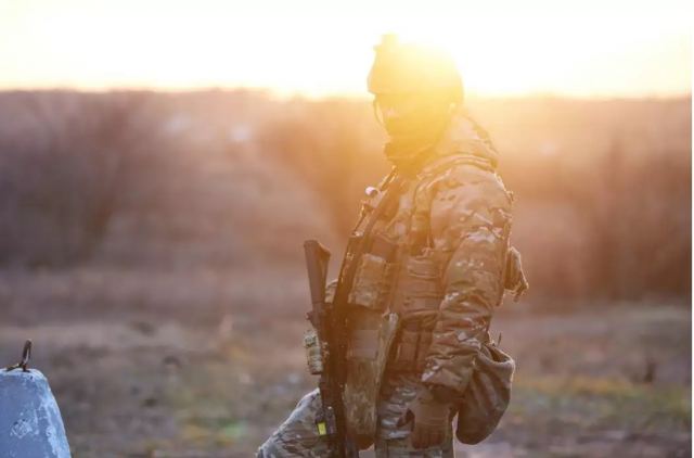 Πόλεμος στην Ουκρανία: Γιατί αποσύρεται η Ρωσία από το Κίεβο; «Λαβράκι» από τις ΗΠΑ