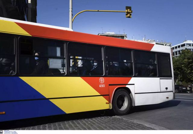 Ρέθυμνο: Έτρεχε για να προλάβει το λεωφορείο και παρασύρθηκε από αυτοκίνητο – Σοβαρός τραυματισμός