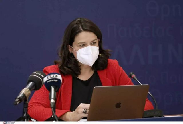 Νίκη Κεραμέως για Προγεννητική Αγωγή στα σχολεία: Το πρόγραμμα ανακλήθηκε με δική μου παρέμβαση