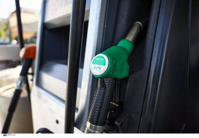 Πετρέλαιο: Τέλος η επιδότηση στην αντλία, πιο ακριβό κατά 15 λεπτά από σήμερα