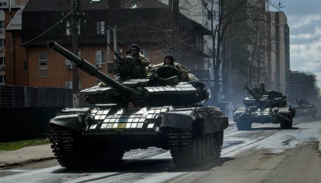 Πόλεμος στην Ουκρανία: Η μεγάλη μάχη για το Ντονμπάς ξεκίνησε - Τεράστιες ρωσικές δυνάμεις στην επίθεση