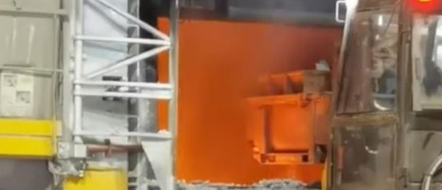 Η Αστυνομία καίει εκατοντάδες κιλά ναρκωτικών - ΒΙΝΤΕΟ