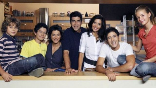 Ευτυχισμένοι Μαζί: Reunion-έκπληξη, 15 χρόνια μετά την πρώτη προβολή