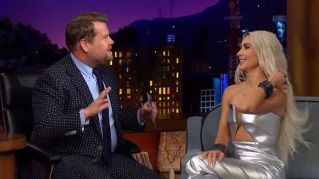 Η Κιμ Καρντάσιαν αφαίρεσε τα εμφυτεύματα στο στήθος της - «Βροχή» τα σχόλια μετά τη νέα της εμφάνιση