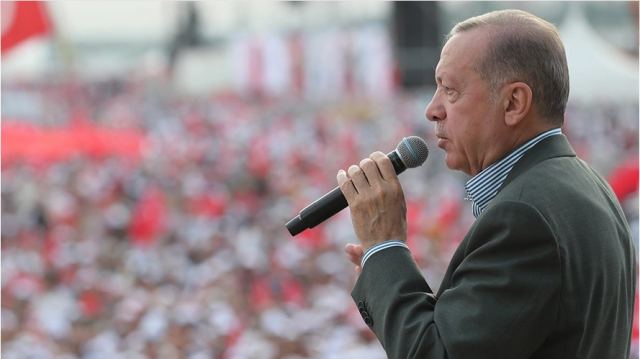 Ερντογάν εκτός ελέγχου: Η Τουρκία έσκισε τα... πουκάμισα που της είχαν φορέσει και έκοψε τα δεσμά