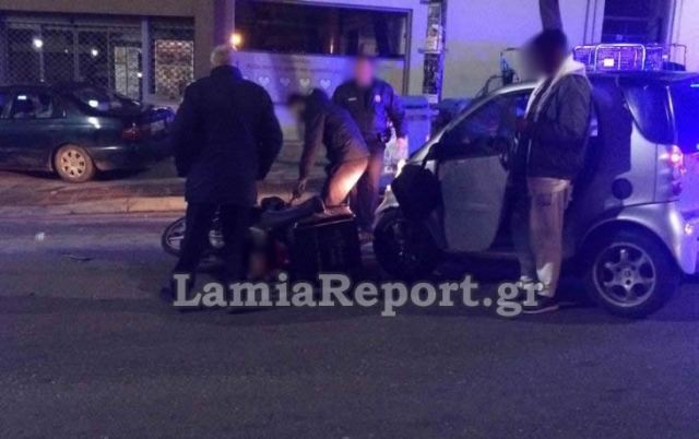 Λαμία: Τροχαίο με ντελιβερά σε διασταύρωση