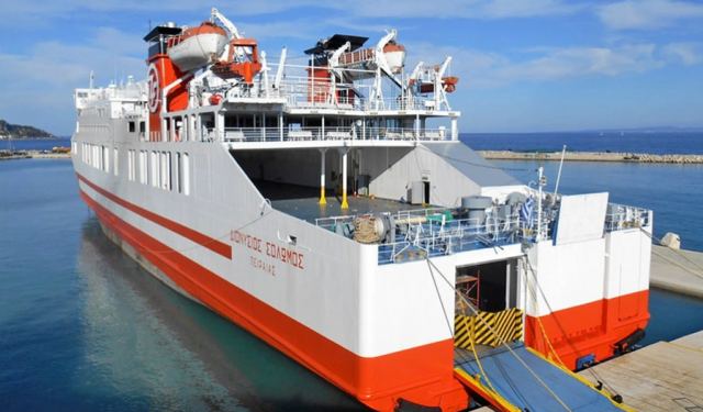 Σαντορίνη: Οδηγός φορτηγού σκοτώθηκε μέσα στο γκαράζ του πλοίου «Διονύσιος Σολωμός»