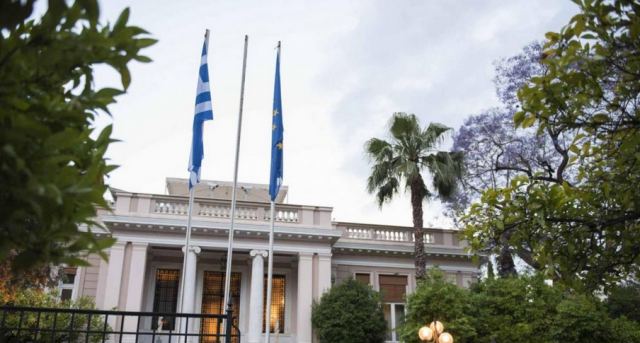 Κυβερνητικές πηγές: «Ο Κοντολέων δεν ενημέρωσε το Μαξίμου για τις νόμιμες επισυνδέσεις»