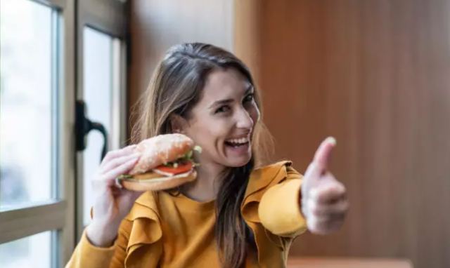 6 βασικές συνήθειες για ταχύτερη καύση του λίπους, όπως προκύπτουν από έρευνες