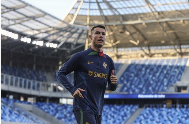 Συγκλονίζει η φράση τυφλού κοριτσιού στον Ρονάλντο: «Σ' αγαπώ κι ας μη σε βλέπω» - Βίντεο