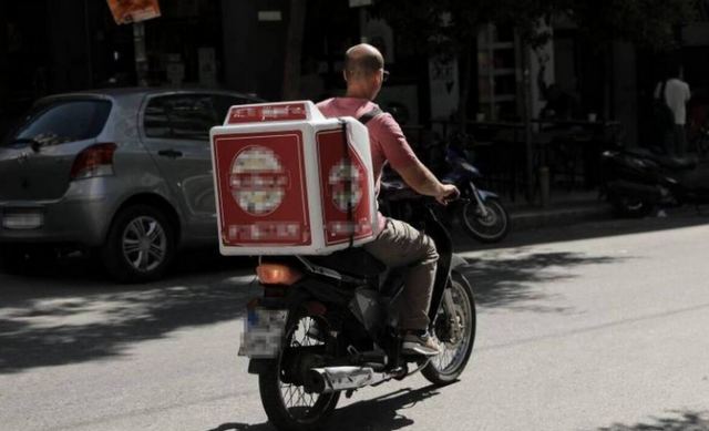 Υπουργείο Εργασίας: Διευκρινίσεις προς τις πλατφόρμες για τις παροχές στους διανομείς