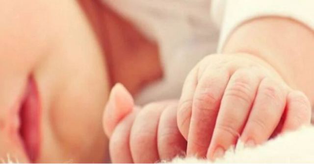 Στο νοσοκομείο 8 μηνών αγοράκι από ένα μπαλάκι