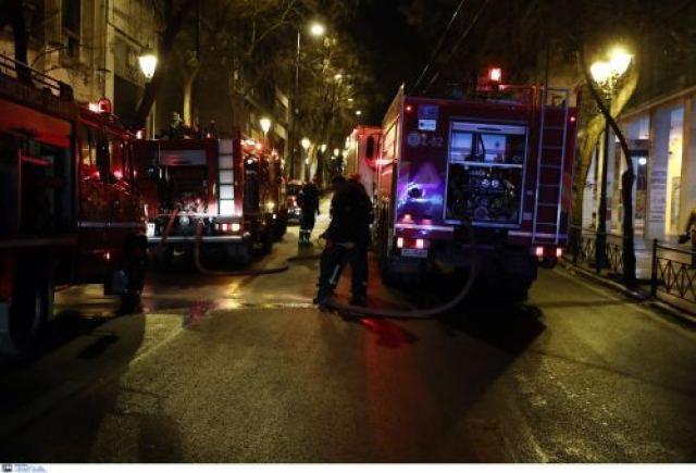 Δυο νεκροί μετά από φωτιά σε αποθήκη στο Κορωπί