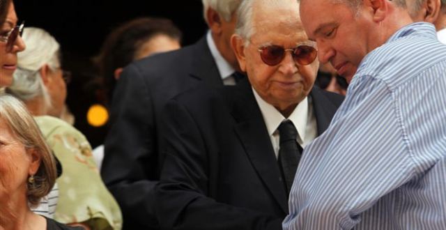 Πέθανε ο Βασίλης Κόκκινος από τη Φθιώτιδα