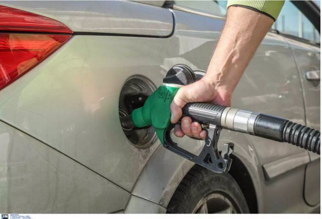 Επίδομα βενζίνης: Ανοίγει την Τρίτη (26.04.2022) η πλατφόρμα – Οι δικαιούχοι και οι αιτήσεις