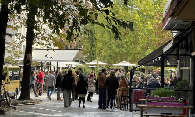 Κορωνοϊός: 10.000 νέα κρούσματα σε ένα μήνα στη Λάρισα