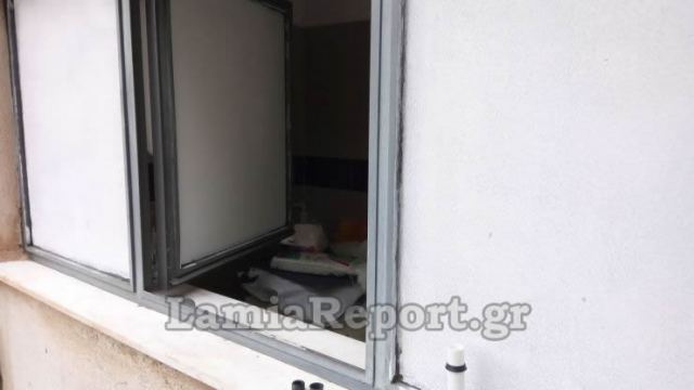 Ανήλικος Ρομά πίσω από τη διάρρηξη καταστήματος στο κέντρο της Λαμίας