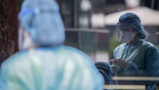 Κορωνοϊός: 21.102 νέα κρούσματα στην Ελλάδα - 60 θάνατοι και 351 διασωληνωμένοι