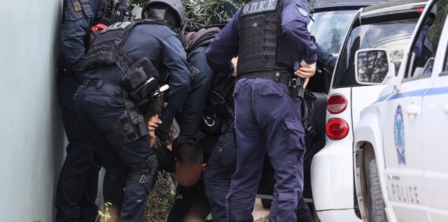 Οι περιοχές της Δυτικής Αττικής όπου οι Ρομά ζουν με δικούς τους «νόμους»