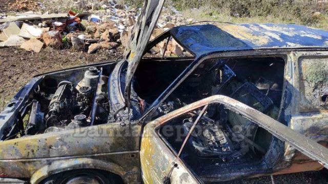 Λαμία: Καταστράφηκε ολοσχερώς από πυρκαγιά αυτοκίνητο (ΦΩΤΟ)