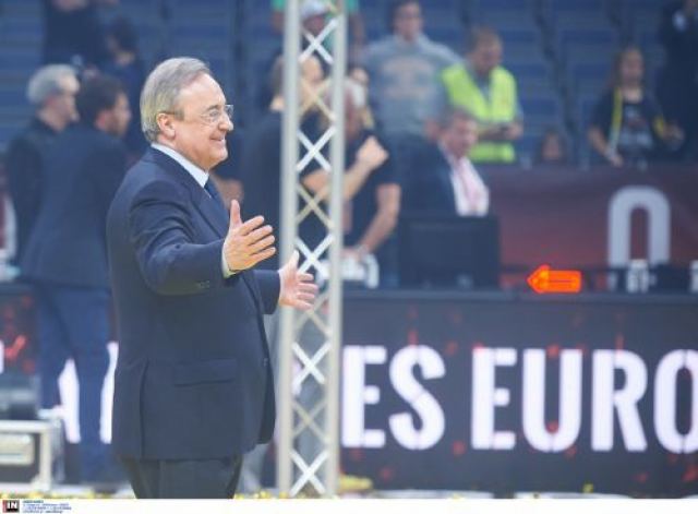 Ρεάλ Μαδρίτης: Ο Φλορεντίνο Πέρεθ φέρεται να ανακοίνωσε τη μετεγγραφή του Κιλιάν Εμπαπέ στους παίκτες