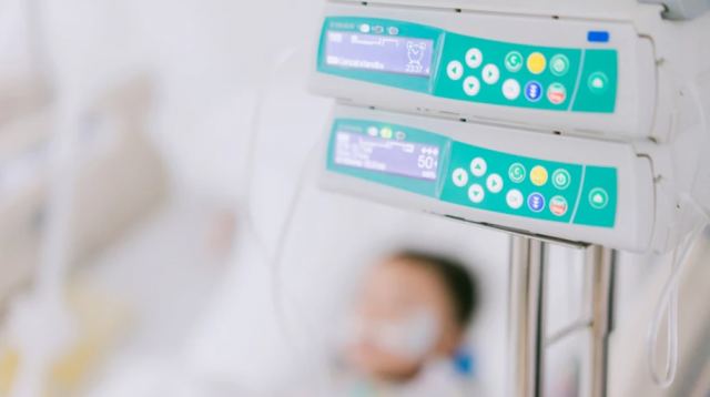 Θεσσαλονίκη: Συναγερμός για τους αιφνίδιους θανάτους του 7χρονου και της 3χρονης - Τι λέει ο Νίκος Καπραβέλος