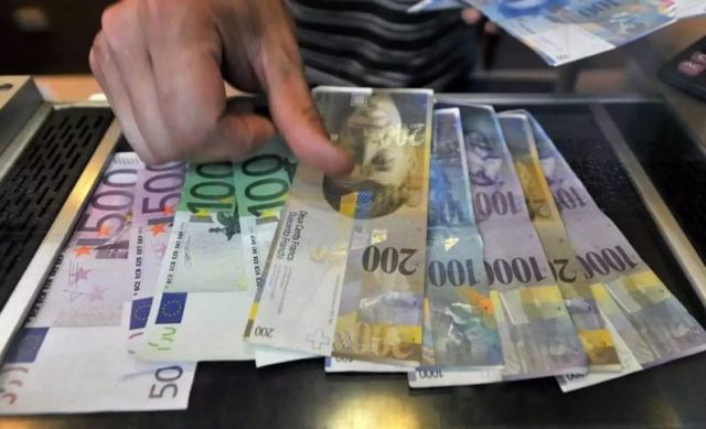 Ελβετία: Βραβευμένος τραπεζίτης καταδικάστηκε μετά από ύποπτες συμφωνίες και υπέρογκους λογαριασμούς σε strip club