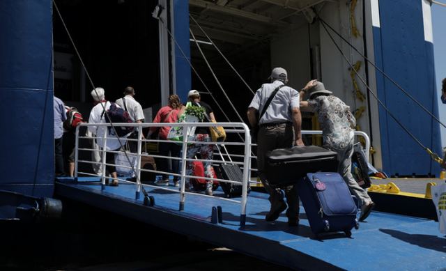 Εντατικοί έλεγχοι και συλλήψεις στα λιμάνια της Στερεάς