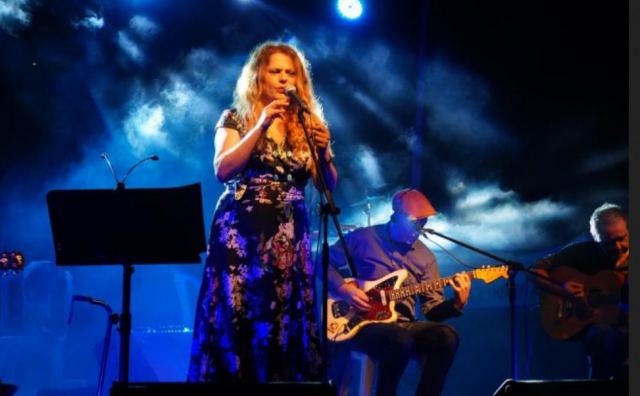 Η Ελένη Τσαλιγοπούλου στη Στυλίδα με ελεύθερη είσοδο