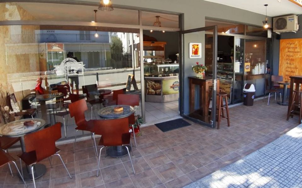 Λαμία: Ο καλύτερος καφές και τα μοναδικά ντόνατς 