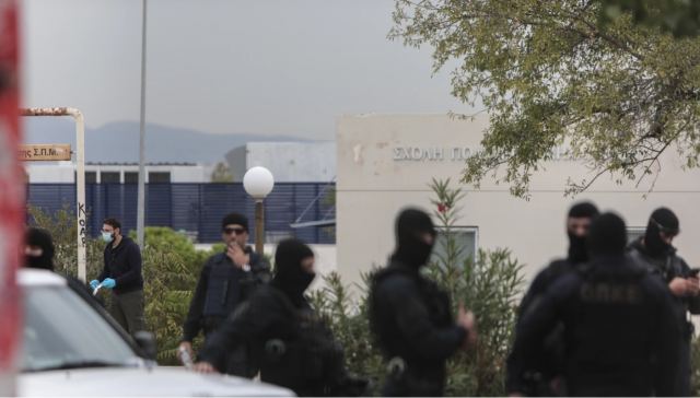 Πολυτεχνειούπολη: Συνελήφθη νεαρή που συμμετείχε στη συμμορία των βιαστών με τα καλάσνικοφ