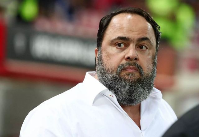 Ολυμπιακός – Άστον Βίλα: Η αγκαλιά του Μαρινάκη με τον Φορτούνη και το γλέντι στα αποδυτήρια στην παρακάμερα του αγώνα