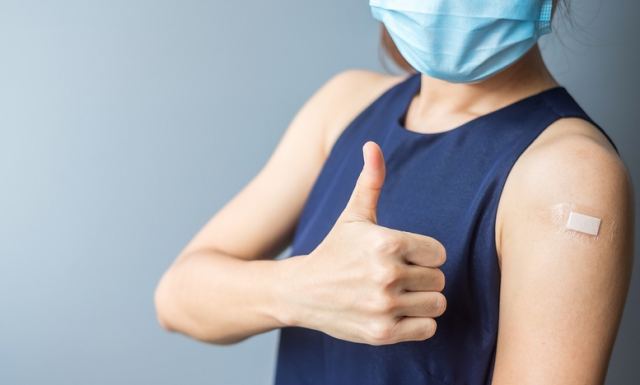 Μία γυναίκα 60 ετών, η πρώτη ασθενής που έλαβε στην Ελλάδα το πειραματικό εμβόλιο για δερματικό μελάνωμα