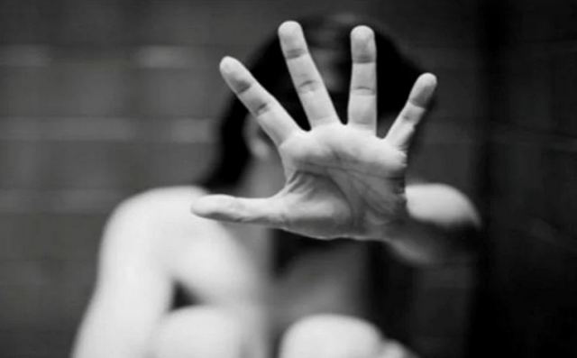 Νέα Σμύρνη: Αναζητούν 4ο δράστη - Τα 7 βίντεο και η κλήση στο κινητό που «έκαψε» τους δράστες