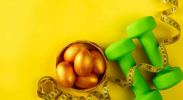 Πέντε αποτελεσματικοί τρόποι να «σβήσετε» τις θερμίδες του Πάσχα