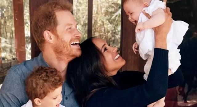 Έξαλλοι Χάρι - Μέγκαν με Κάρολο - Σκληρή διαπραγμάτευση για τα προνόμια των παιδιών του ως πρίγκιπες, τι ζητούν