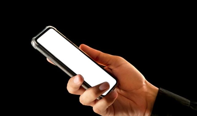 ΑΑΔΕ: Στο κινητό όλες οι κινήσεις με την Εφορία