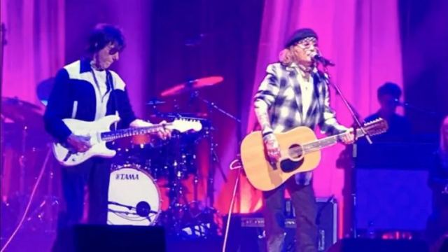 Τζόνι Ντεπ: Μετά τη δίκη έκανε το πρώτο του live - Βίντεο