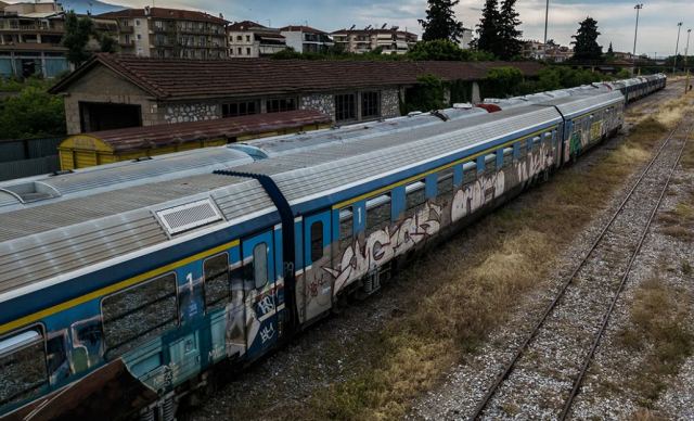 Δράμα: Τρένο παρέσυρε και σκότωσε τρεις μετανάστες που κοιμόντουσαν στις ράγες