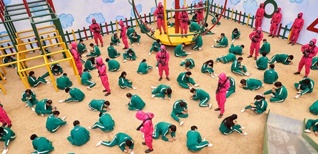 Το Παιχνίδι του Καλαμαριού: Γιατί μια «άρρωστη» σειρά κατέκτησε τον κόσμο – Πώς μπορεί να επηρεάσει