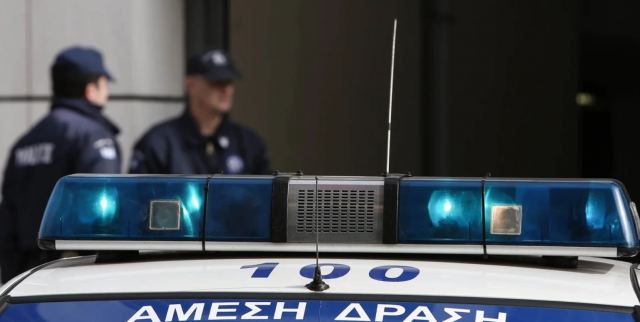 Μενίδι: Γυναίκα μαχαίρωσε στο κεφάλι 54χρονη γειτόνισσά της